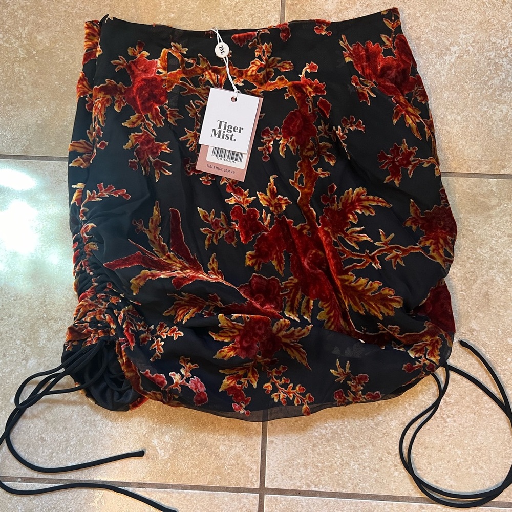 Tiger mist skirt